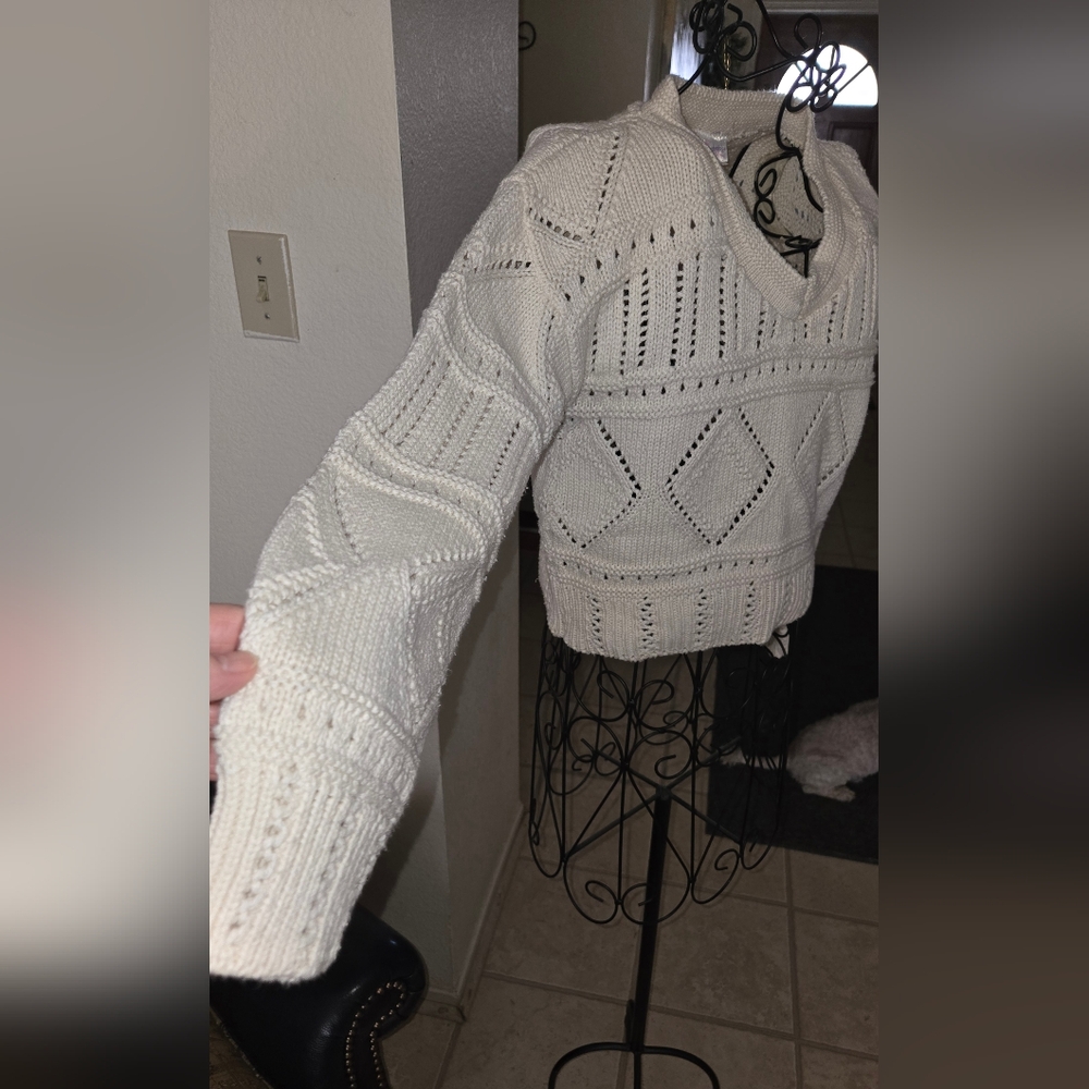 Sweater Sz M. Short Vintage Fredericks Of Hollywood